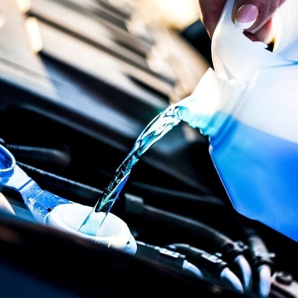 Антифриз и течност за чистачки