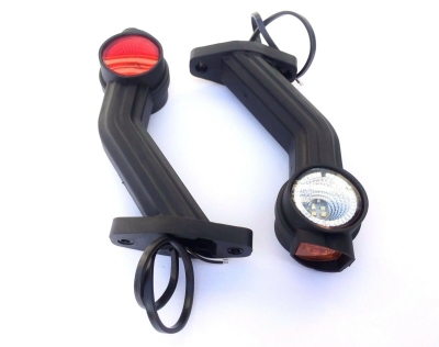 Комплект от 2 броя LED ЛЕД диодни габарити светлини "Fristom" тип рогче за камион ремарке тир бус каравана платформа 12V/24V Е-Mark 138mm x 190mm x 52mm